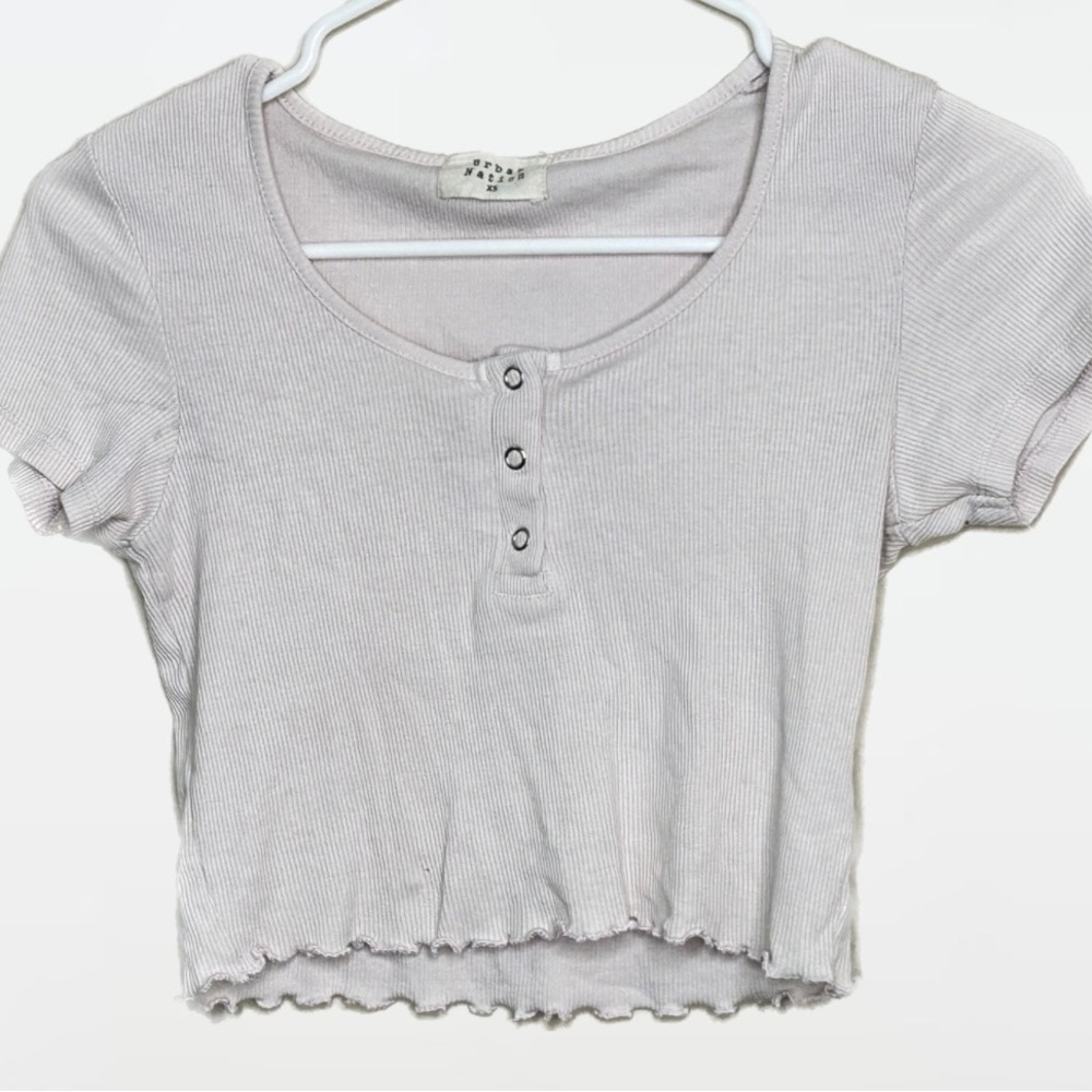 Urban nation light pink short sleeve crop top